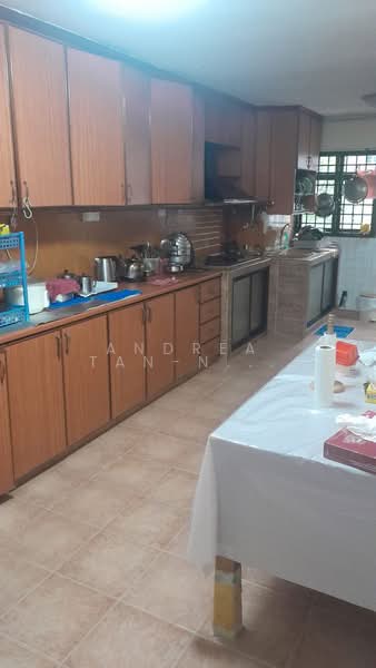 131 Ang Mo Kio Avenue 3, 131 Ang Mo Kio Avenue 3, Room Rental, 150 sqft, HDB Flat For Rent, by Andrea Tan-Naidu, 500178296 - Kitchen - PropertyGuru.com.sg