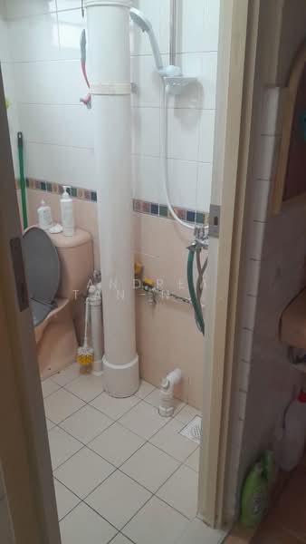 131 Ang Mo Kio Avenue 3, 131 Ang Mo Kio Avenue 3, Room Rental, 150 sqft, HDB Flat For Rent, by Andrea Tan-Naidu, 500178296 - Bathroom - PropertyGuru.com.sg