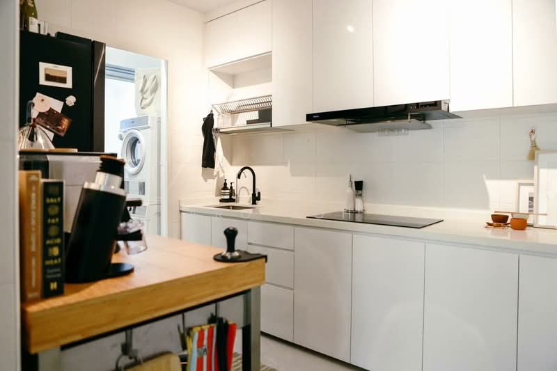 53 Commonwealth Drive, 53 Commonwealth Drive, 3 Bedrooms, 1,001 sqft, HDB Flat For Sale, by Aro Toh, 500178297 - Kitchen - PropertyGuru.com.sg