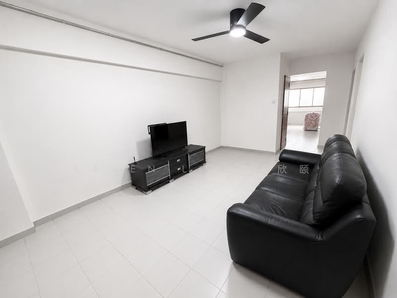 629 Yishun Street 61, 629 Yishun Street 61, 2 Bedrooms, 785 sqft, HDB Flat For Rent, by Laven Loo 吕欣颐, 500178300 - Living Room - PropertyGuru.com.sg