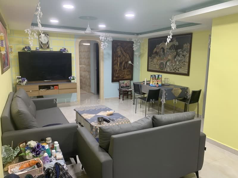 223 Serangoon Avenue 4, 223 Serangoon Avenue 4, Room Rental, 120 sqft, HDB Flat For Rent, by Nicholas Nah, 500178303 - Living Room - PropertyGuru.com.sg