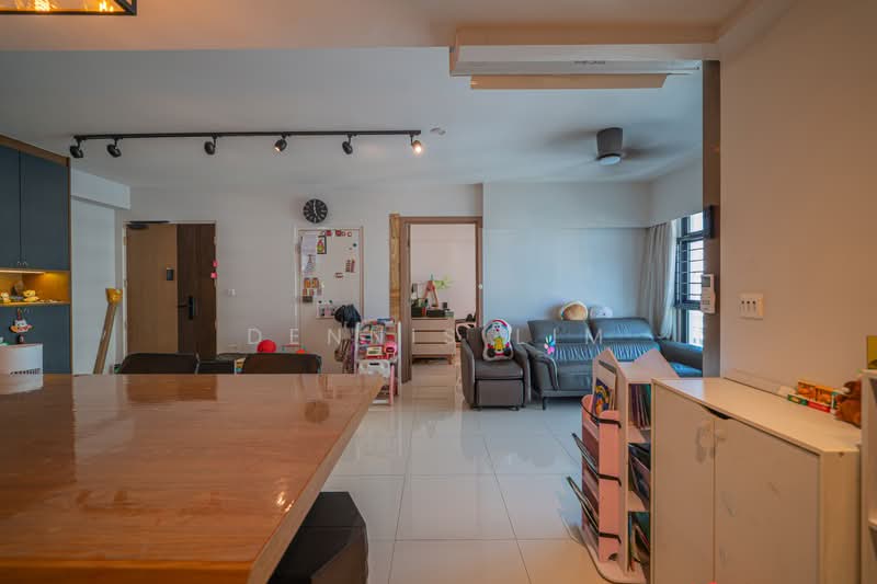 415A Northshore Drive, 415A Northshore Drive, 3 Bedrooms, 1,023 sqft, HDB Flat For Sale, by Dennis Lim, 500178323 - Living Room - PropertyGuru.com.sg