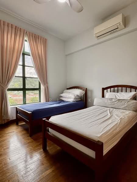 Hillview Heights, 29 Hillview Avenue, 4 Bedrooms, 1,668 sqft, Condominium For Sale, by Patrick Koh, 500178325 - Bedroom - PropertyGuru.com.sg