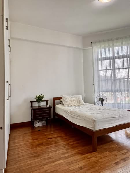 Hillview Heights, 29 Hillview Avenue, 4 Bedrooms, 1,668 sqft, Condominium For Sale, by Patrick Koh, 500178325 - Bedroom - PropertyGuru.com.sg