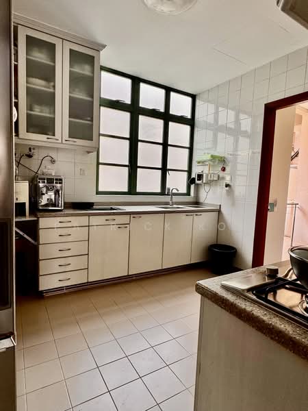 Hillview Heights, 29 Hillview Avenue, 4 Bedrooms, 1,668 sqft, Condominium For Sale, by Patrick Koh, 500178325 - Kitchen - PropertyGuru.com.sg