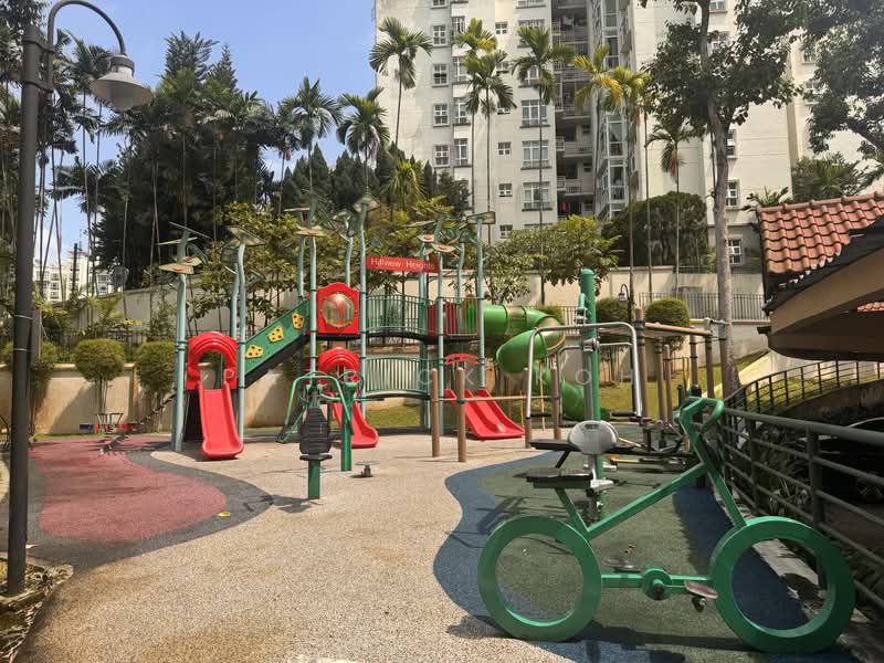 Hillview Heights, 29 Hillview Avenue, 4 Bedrooms, 1,668 sqft, Condominium For Sale, by Patrick Koh, 500178325 - Exterior - PropertyGuru.com.sg