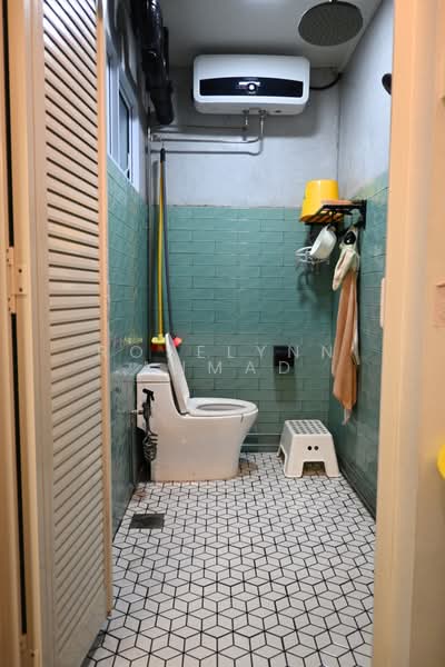 629 Pasir Ris Drive 3, 629 Pasir Ris Drive 3, 2 Bedrooms, 1,313 sqft, HDB Flat For Sale, by Roselynn Ahmad, 500178328 - Common Bathroom - PropertyGuru.com.sg