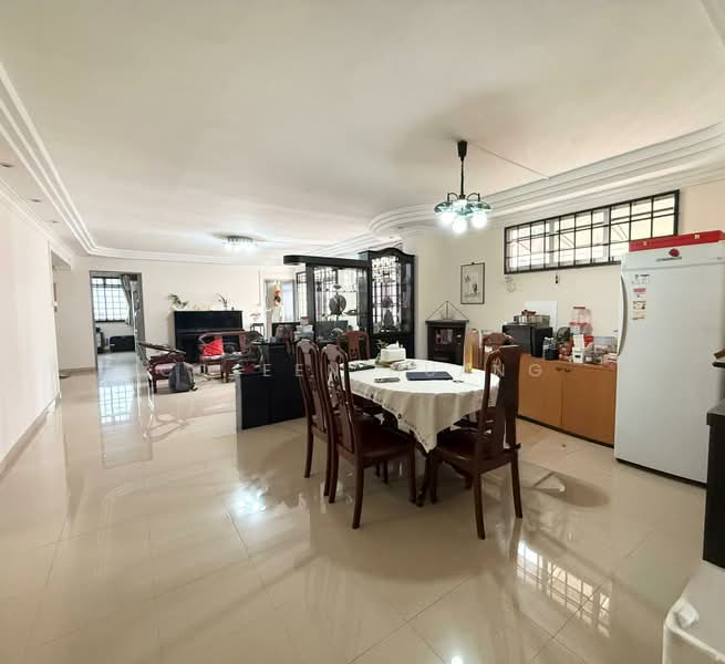 308 Tampines Street 32, 308 Tampines Street 32, 4 Bedrooms, 1,539 sqft, HDB Flat For Sale, by Coleen Huang, 500178331 - Living Room - PropertyGuru.com.sg