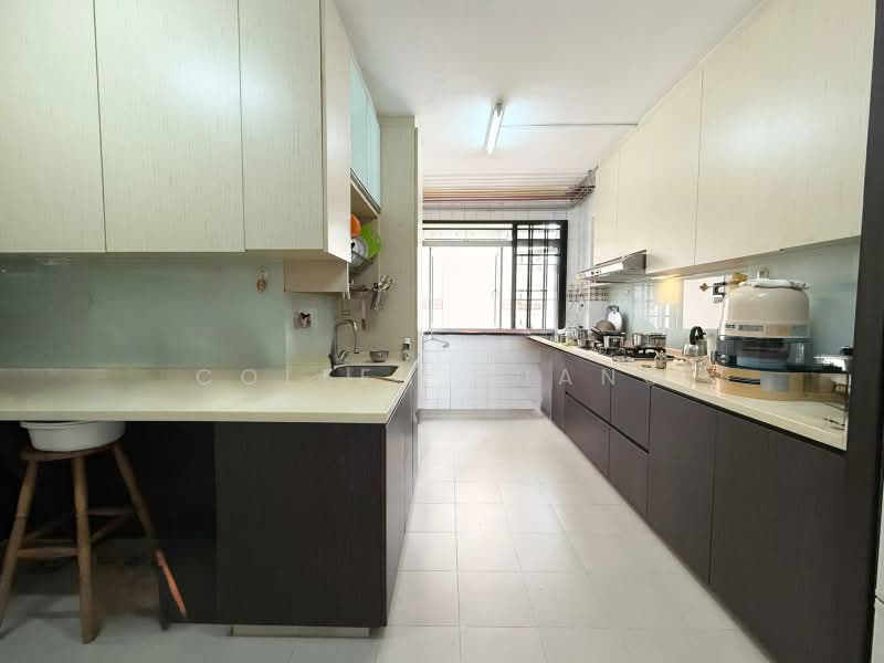 308 Tampines Street 32, 308 Tampines Street 32, 4 Bedrooms, 1,539 sqft, HDB Flat For Sale, by Coleen Huang, 500178331 - Kitchen - PropertyGuru.com.sg