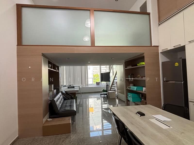 The Central, 6 Eu Tong Sen Street, 1 Bedroom, 636 sqft, Apartment For Rent, by CHRISTINA, 500178332 - Living Room - PropertyGuru.com.sg