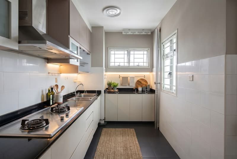 204 Punggol Field, 204 Punggol Field, 3 Bedrooms, 1,184 sqft, HDB Flat For Sale, by Gates Lee, 500178333 - Kitchen - PropertyGuru.com.sg