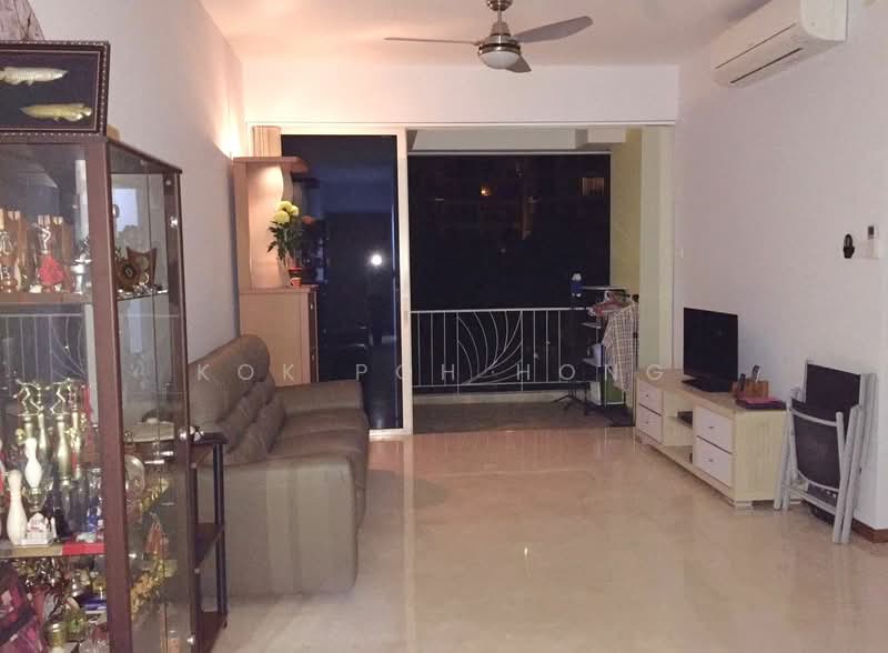 Ris Grandeur, 21 Elias Road, 2 Bedrooms, 1,066 sqft, Condominium For Sale, by Kok Poh Hong, 500178334 - Living Room - PropertyGuru.com.sg