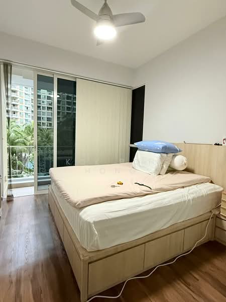 Ris Grandeur, 21 Elias Road, 2 Bedrooms, 1,066 sqft, Condominium For Sale, by Kok Poh Hong, 500178334 - Bedroom 1 - PropertyGuru.com.sg