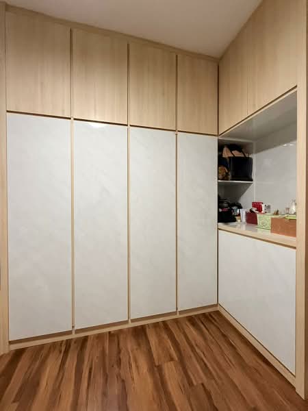 Ris Grandeur, 21 Elias Road, 2 Bedrooms, 1,066 sqft, Condominium For Sale, by Kok Poh Hong, 500178334 - Bedroom 2 - PropertyGuru.com.sg