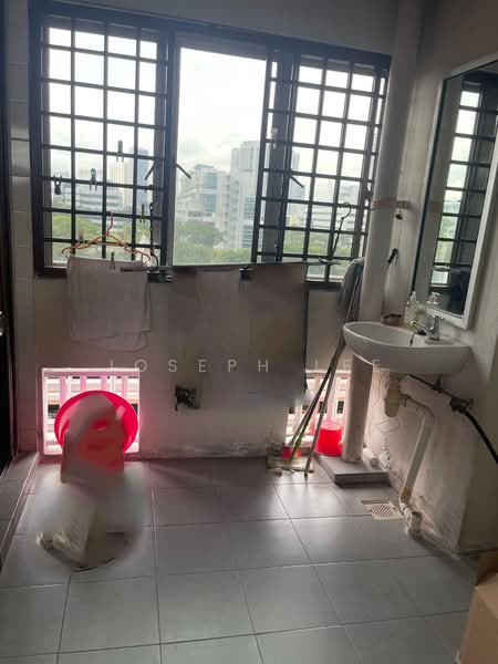 7A Commonwealth Avenue, 7A Commonwealth Avenue, 3 Bedrooms, 1,378 sqft, HDB Flat For Sale, by Joseph Lee, 500178342 - Service balcony - PropertyGuru.com.sg