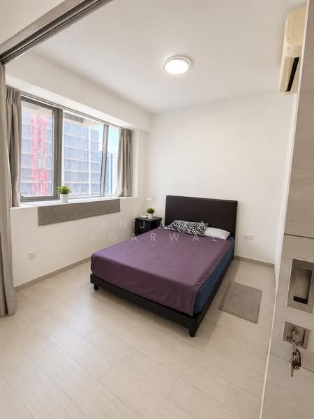 V on Shenton, 5 Shenton Way, 2 Bedrooms, 721 sqft, Condominium For Sale, by Anjana Agarwal, 500178354 - Bedroom - PropertyGuru.com.sg