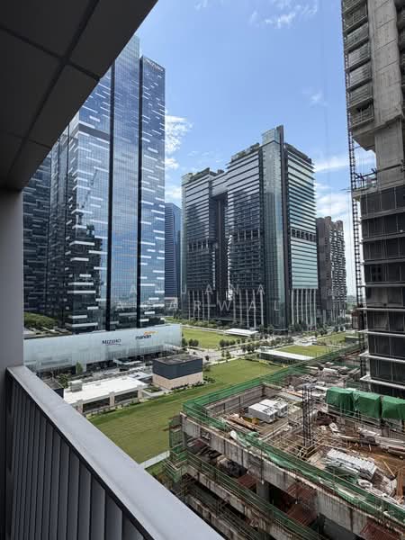 V on Shenton, 5 Shenton Way, 2 Bedrooms, 721 sqft, Condominium For Sale, by Anjana Agarwal, 500178354 - Exterior - PropertyGuru.com.sg