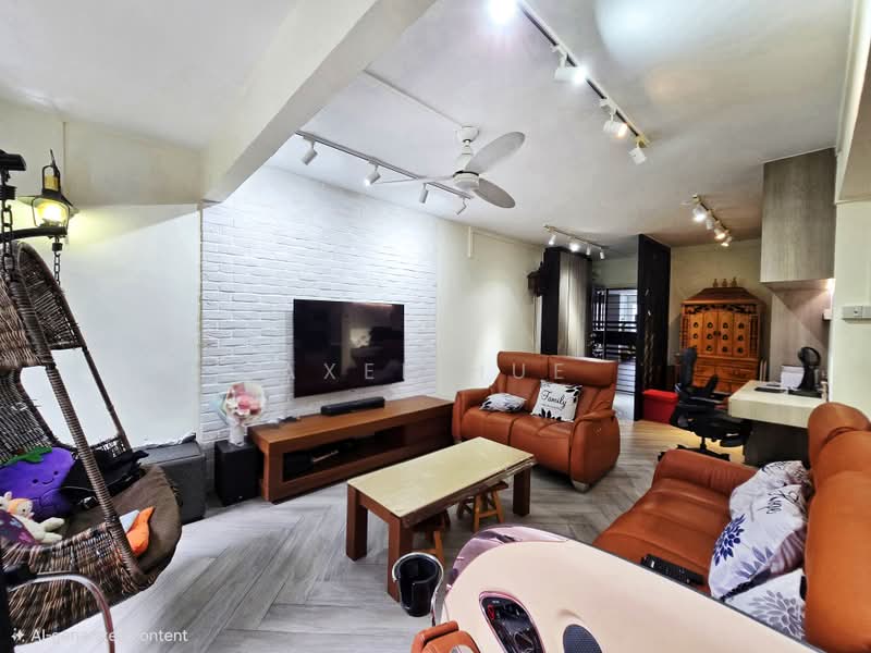 534 Jelapang Road, 534 Jelapang Road, 3 Bedrooms, 1,292 sqft, HDB Flat For Sale, by Axel Hue, 500178359 - Living Room - PropertyGuru.com.sg