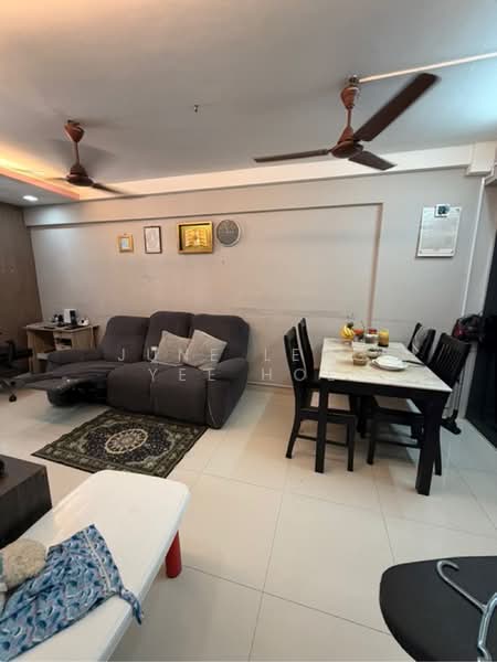 49 Dorset Road, 49 Dorset Road, 2 Bedrooms, 731 sqft, HDB Flat For Sale, by June Leng Yee Hoe, 500178361 - PropertyGuru.com.sg