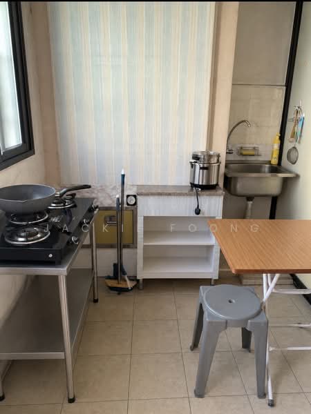 525 Bedok North Street 3, 525 Bedok North Street 3, Studio, 400 sqft, HDB Flat For Rent, by Jackie Foong, 500178362 - Kitchen - PropertyGuru.com.sg