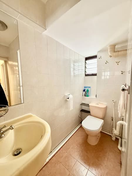 5 Everton Park, 5 Everton Park, 2 Bedrooms, 775 sqft, HDB Flat For Rent, by Nicholas Toh, 500178363 - Bathroom - PropertyGuru.com.sg