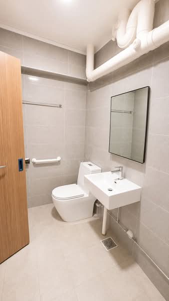 161 Yung Ping Road, 161 Yung Ping Road, 4 Bedrooms, 1,582 sqft, HDB Flat For Sale, by Delvin Ong, 500178364 - Bathroom - PropertyGuru.com.sg