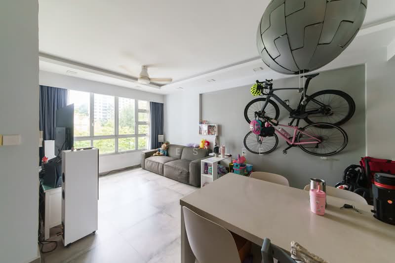 93B Telok Blangah Street 31, 93B Telok Blangah Street 31, 3 Bedrooms, 1,001 sqft, HDB Flat For Sale, by Gates Lee, 500178368 - Living Room - PropertyGuru.com.sg