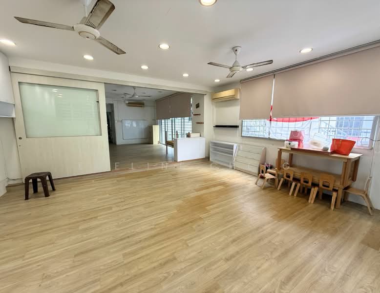 Rare Freehold Landed Home | Huge Space | Renovation Potential, , 5 Bedrooms, 4,386 sqft, Semi-Detached House For Sale, by Emeline Cheng, 500178369 - Interior - PropertyGuru.com.sg