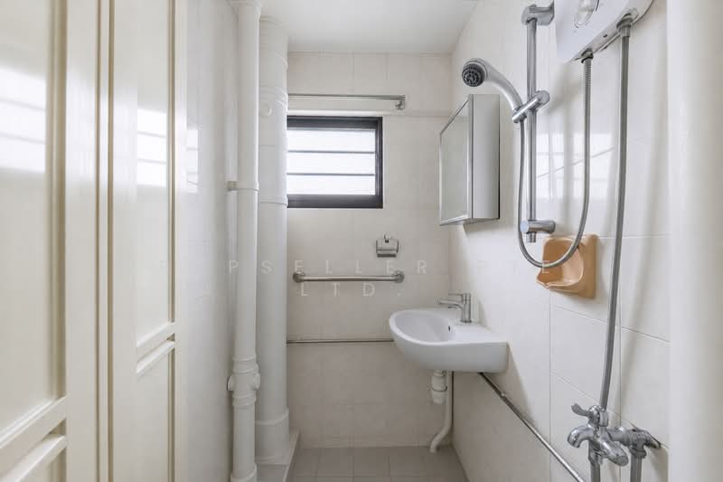 98 Whampoa Drive, 98 Whampoa Drive, 2 Bedrooms, 700 sqft, HDB Flat For Sale, by Don Png, 500178371 - Bathroom - PropertyGuru.com.sg
