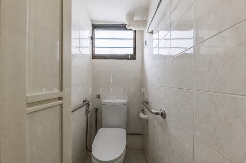 98 Whampoa Drive, 98 Whampoa Drive, 2 Bedrooms, 700 sqft, HDB Flat For Sale, by Don Png, 500178371 - Bathroom - PropertyGuru.com.sg