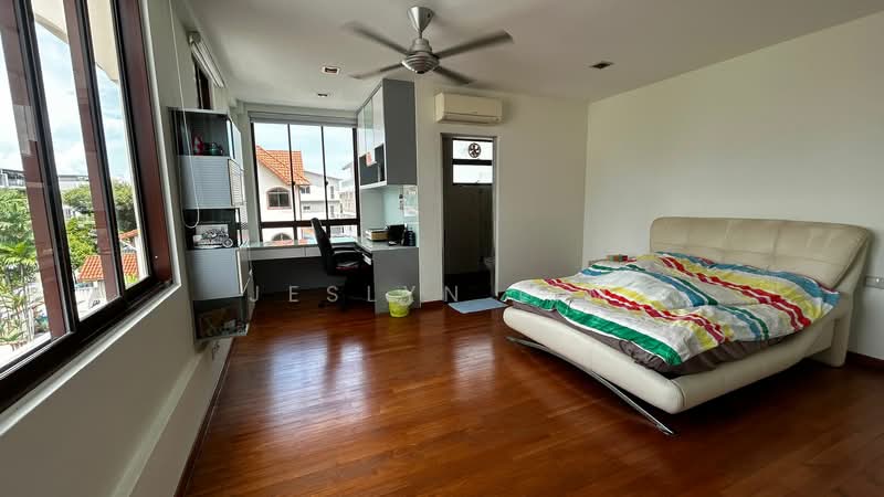 Philips avenue, Philips Avenue, 6 Bedrooms, 4,329 sqft, Semi-Detached House For Sale, by Jeslyn Lim, 500178374 - Bedroom - PropertyGuru.com.sg