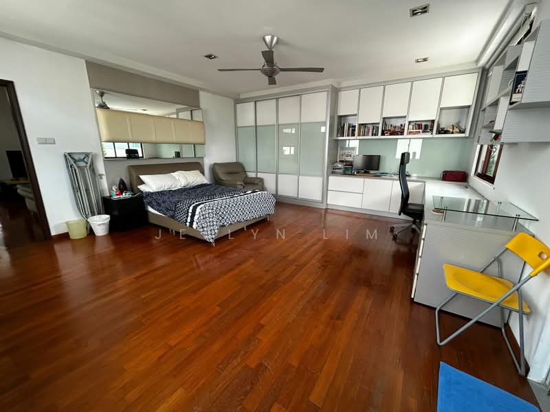Philips avenue, Philips Avenue, 6 Bedrooms, 4,329 sqft, Semi-Detached House For Sale, by Jeslyn Lim, 500178374 - Bedroom - PropertyGuru.com.sg