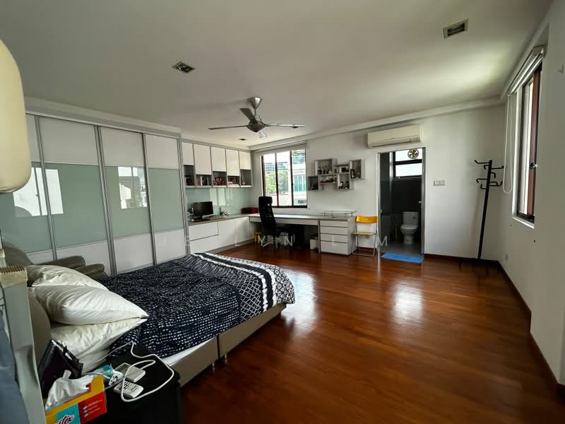 Philips avenue, Philips Avenue, 6 Bedrooms, 4,329 sqft, Semi-Detached House For Sale, by Jeslyn Lim, 500178374 - Bedroom - PropertyGuru.com.sg
