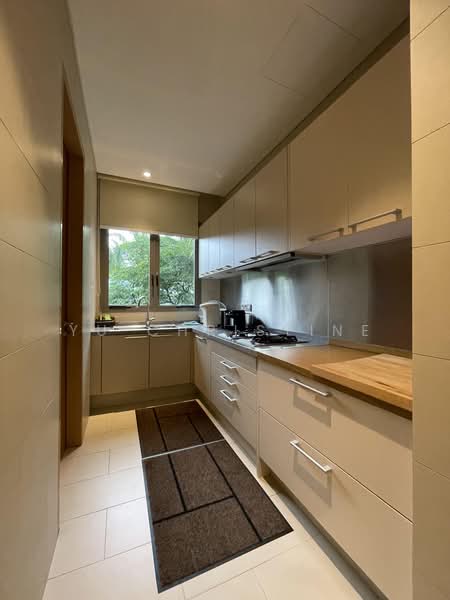 Bishopsgate Residences, 1 Bishopsgate, 4 Bedrooms, 2,583 sqft, Apartment For Sale, by Yu Christine, 500178378 - Kitchen - PropertyGuru.com.sg