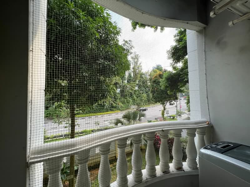 Ville Royale, 310 River Valley Road, 2 Bedrooms, 700 sqft, Apartment For Rent, by Hui Sann Kwok, 500178395 - Balcony - PropertyGuru.com.sg