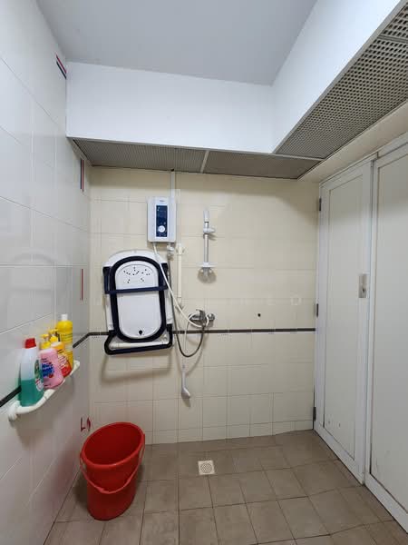 445A Fernvale Road, 445A Fernvale Road, 1 Bedroom, 506 sqft, HDB Flat For Sale, by Janet Neo, 500178398 - Bathroom - PropertyGuru.com.sg