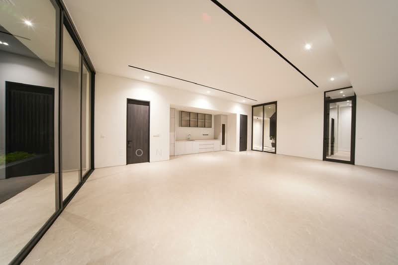 Holland Grove Park Mount Sinai / Grove Drive / Holland Park, , 7 Bedrooms, 10,000 sqft, Bungalow House For Sale, by Leonard Lee, 500178405 - Interior - PropertyGuru.com.sg
