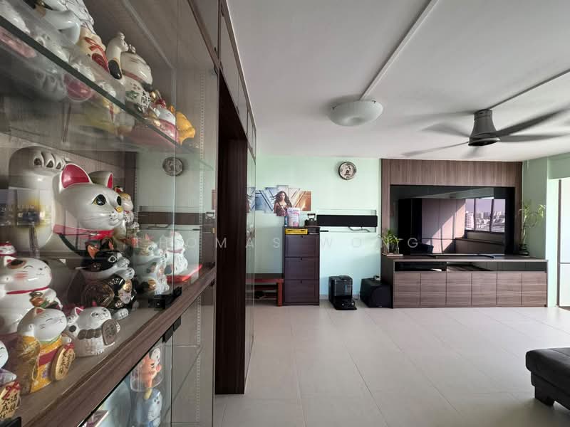 431 Ang Mo Kio Avenue 10, 431 Ang Mo Kio Avenue 10, Room Rental, 150 sqft, HDB Flat For Rent, by Thomas Wong, 500178406 - Living Room - PropertyGuru.com.sg