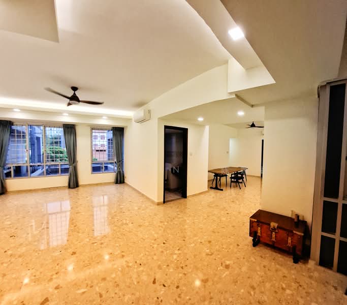 UE Square, 205 River Valley Road, 4 Bedrooms, 1,927 sqft, Apartment For Rent, by Tara Ting 陈莲香, 500178409 - Living Room - PropertyGuru.com.sg