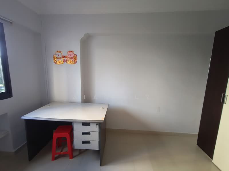 122A Sengkang East Way, 122A Sengkang East Way, Room Rental, 200 sqft, HDB Flat For Rent, by Alan Huy, 500178421 - Study - PropertyGuru.com.sg
