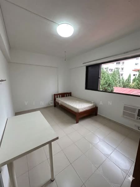 450 Jurong West Street 42, 450 Jurong West Street 42, 3 Bedrooms, 1,130 sqft, HDB Flat For Sale, by Vincent Tan, 500178423 - Bedroom - PropertyGuru.com.sg