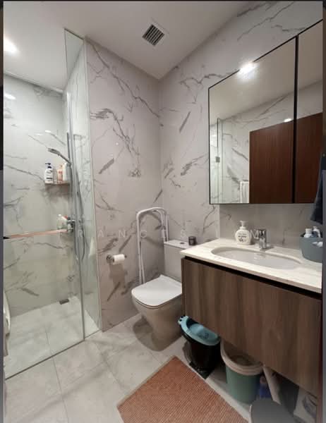 Lattice One, 1 Seraya Crescent, 3 Bedrooms, 861 sqft, Condominium For Sale, by Frances Lim, 500178437 - Bathroom - PropertyGuru.com.sg