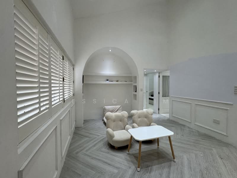 281 Bukit Batok East Avenue 3, 281 Bukit Batok East Avenue 3, 2 Bedrooms, 947 sqft, HDB Flat For Rent, by Jessica Lim, 500178444 - Living Room - PropertyGuru.com.sg