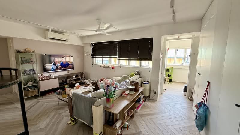151 Bedok Reservoir Road, 151 Bedok Reservoir Road, 3 Bedrooms, 947 sqft, HDB Flat For Sale, by Sonia Ong, 500178454 - Living Room - PropertyGuru.com.sg