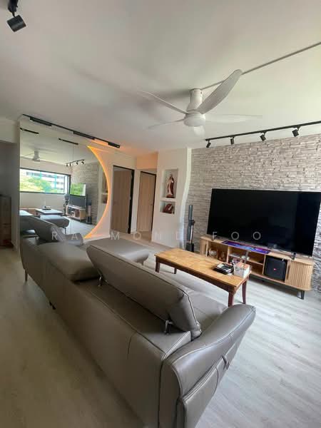 428 Bedok North Road, 428 Bedok North Road, Room Rental, 120 sqft, HDB Flat For Rent, by Raymond Foo, 500178460 - Living Room - PropertyGuru.com.sg