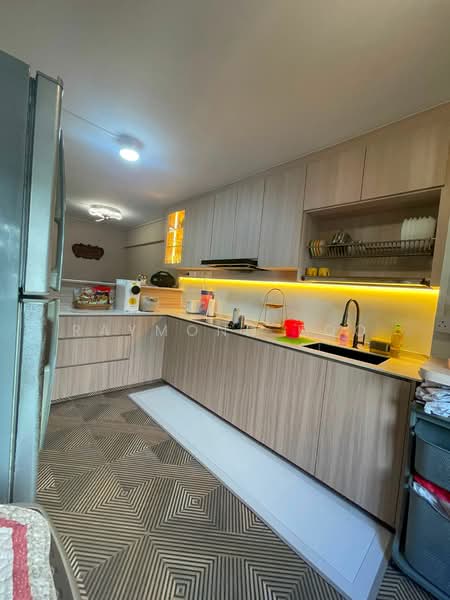 428 Bedok North Road, 428 Bedok North Road, Room Rental, 120 sqft, HDB Flat For Rent, by Raymond Foo, 500178460 - Kitchen - PropertyGuru.com.sg