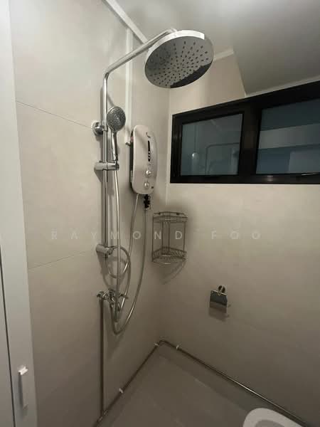 428 Bedok North Road, 428 Bedok North Road, Room Rental, 120 sqft, HDB Flat For Rent, by Raymond Foo, 500178460 - Bathroom - PropertyGuru.com.sg