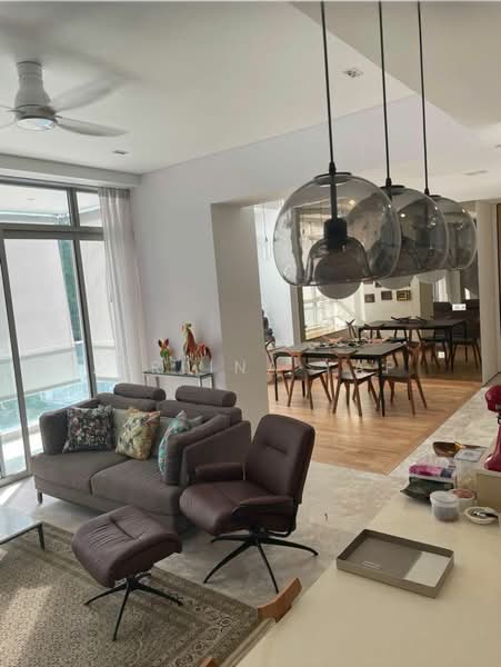 The Laurels @ Cairnhill Road, 38 Cairnhill Road, 3 Bedrooms, 1,313 sqft, Condominium For Sale, by Zerlina Yap, 500178461 - Living Room - PropertyGuru.com.sg