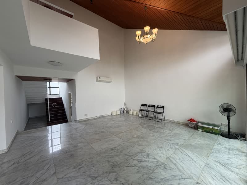Thomson Hill Estate, 51 Thomson Terrace, 4 Bedrooms, 3,000 sqft, Semi-Detached House For Rent, by Clifton Liang, 500178463 - Living room - PropertyGuru.com.sg