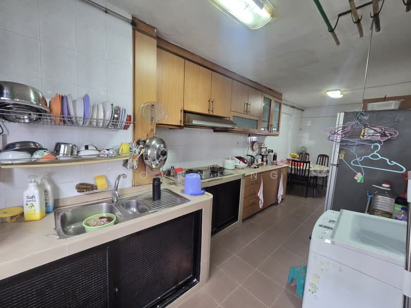 215 Bukit Batok Street 21, 215 Bukit Batok Street 21, 3 Bedrooms, 1,001 sqft, HDB Flat For Sale, by Novene Ng, 500178466 - PropertyGuru.com.sg
